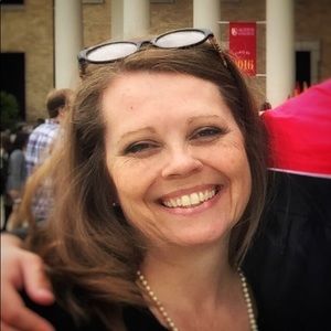 Meet your Posher, Bobbi